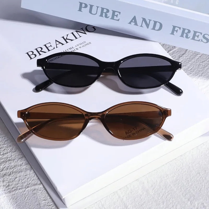 Stylish Unisex Oval Fashion Glasses - Small Frame Fashionable and
